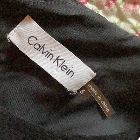 Calvin Klein, Sz 6, sleeveless, two-toned fit and flare dress. Black and Cream - Picture 7 of 8